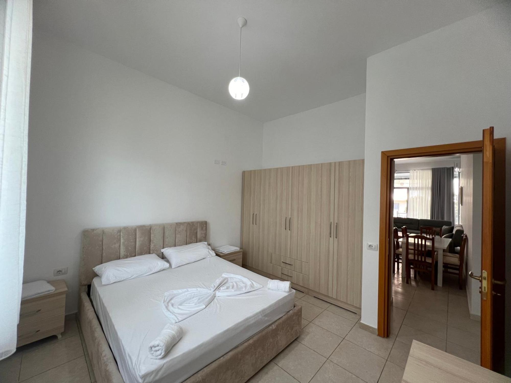 Ground Floor Comfort - Spacious & Modern Orikum